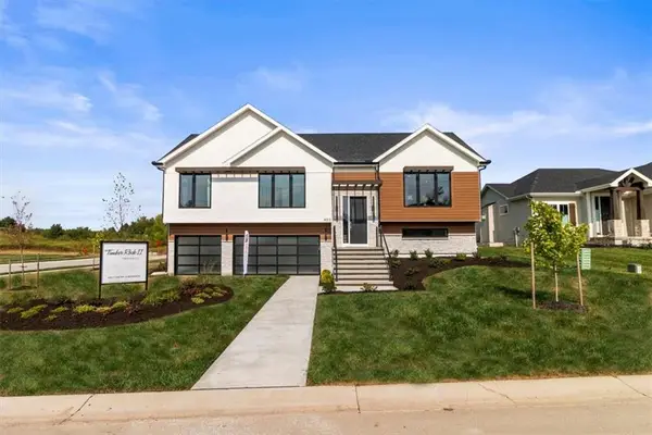 4313 SE Adams Drive, Blue Springs, MO 64014