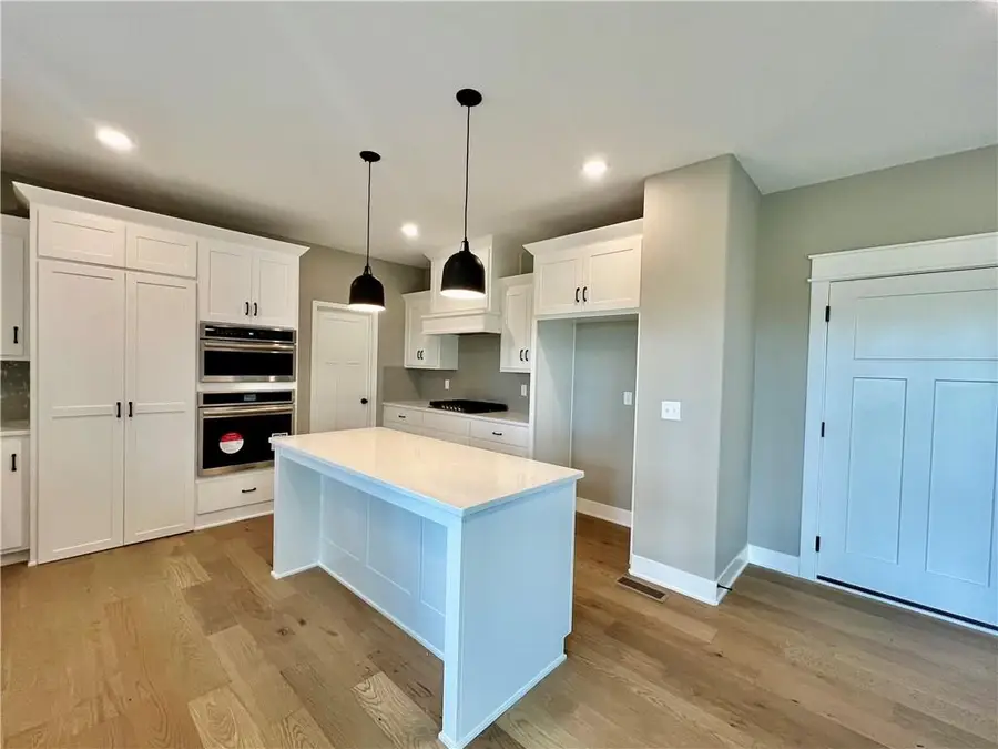 1972 Longview Drive, Liberty, MO 64068 - Image #3