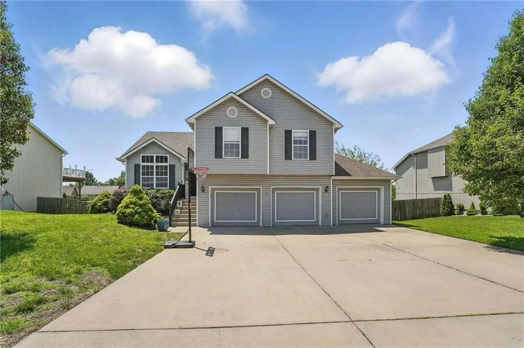 3611 NW 87th Street, Kansas City, MO 64154 - Image #1