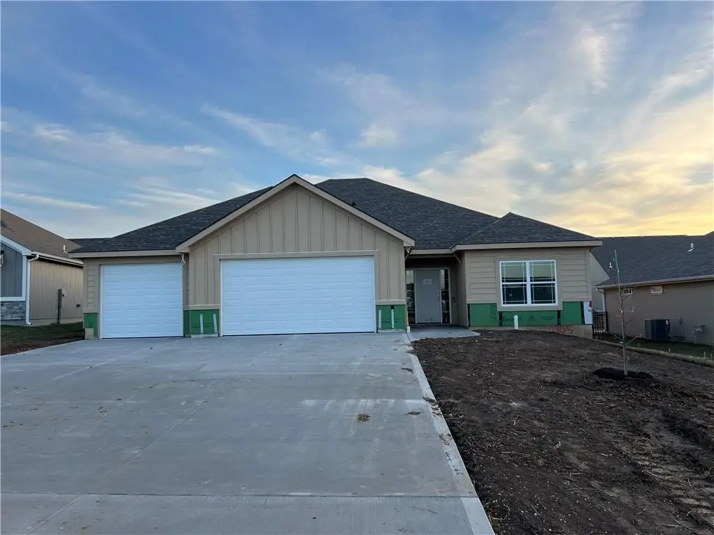 11805 E Ridgeview Court, Peculiar, MO 64078 - Image #1