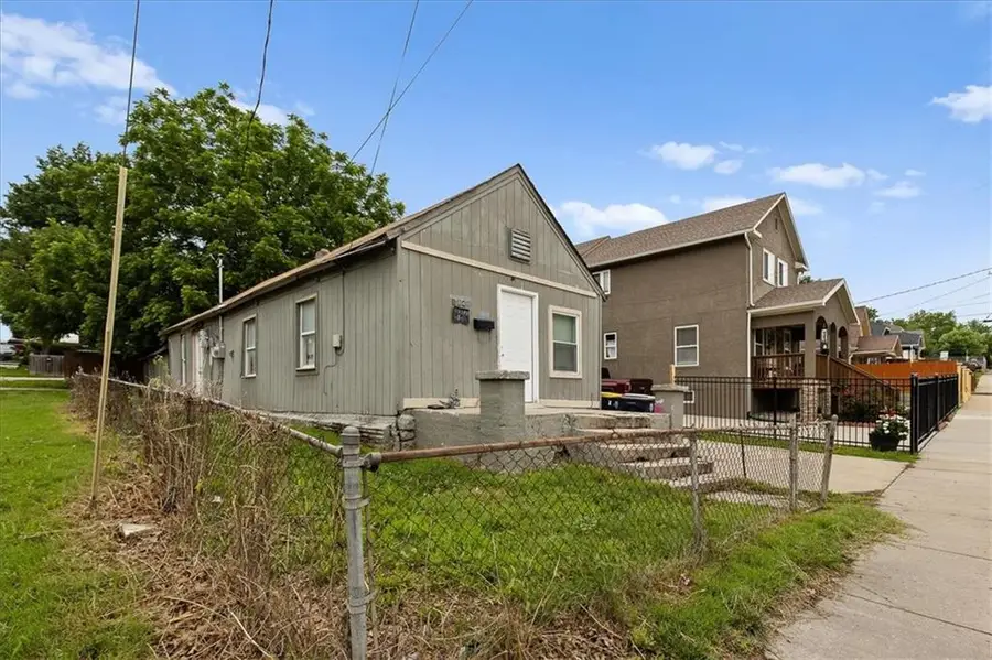 1646 Bennington Avenue, Kansas City, MO 64126 - Image #3