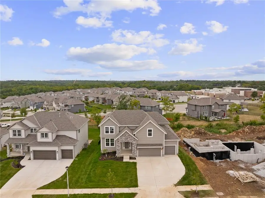 19787 W 114th Place, Olathe, KS 66061 - Image #2