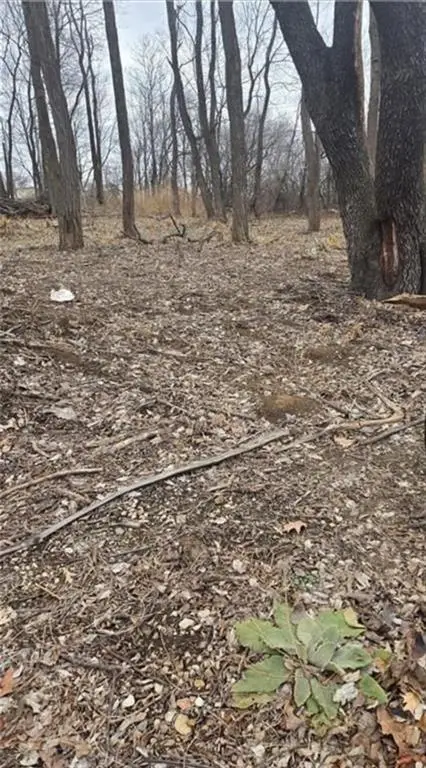 8047 R Parallel Parkway, Kansas City, KS 66112 - Image #1