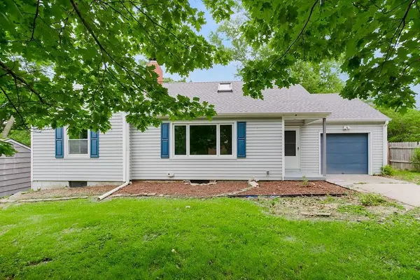 112 NE Northcrest Drive, Kansas City, MO 64116