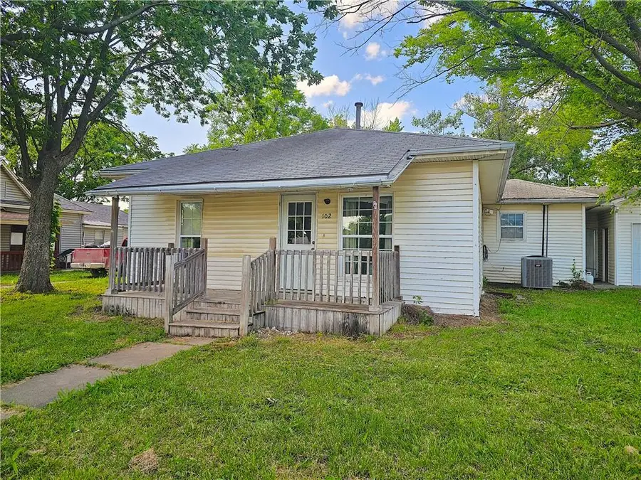 102 Garrison Avenue, Westphalia, KS 66093 - Image #2