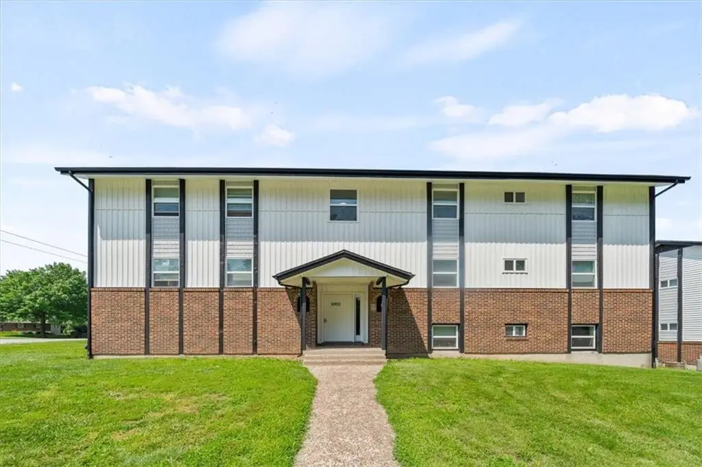 1002 Twin Oaks Terrace, Harrisonville, MO 64701 - Image #1