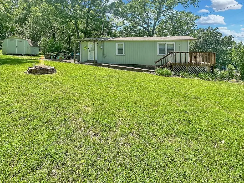 29822 Mcginnis Road, Edwards, MO 65326 - Image #1