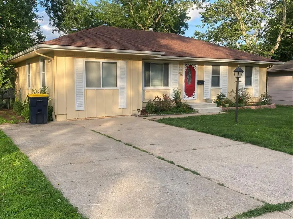 11623 Sycamore Drive, Kansas City, MO 64134 - Image #1