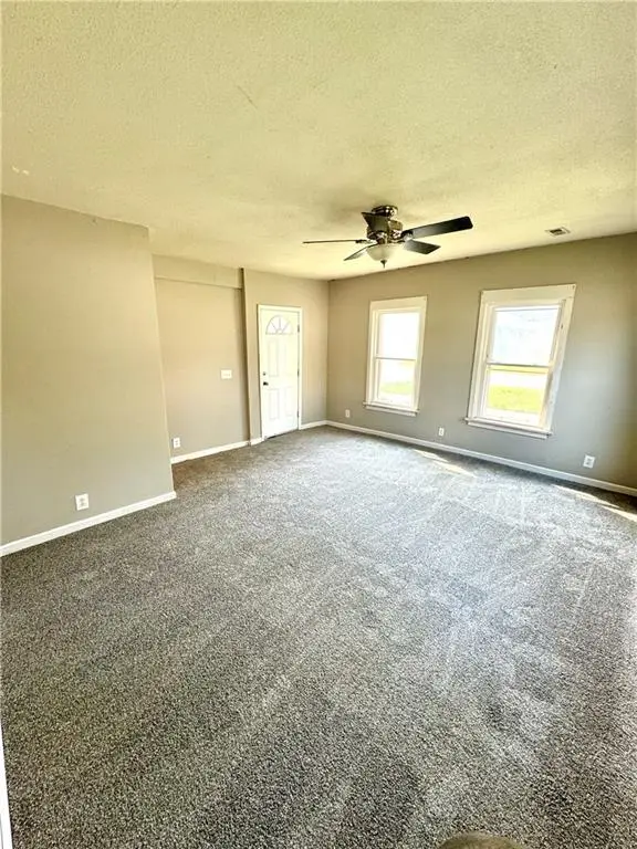 736 Brown Avenue, Osawatomie, KS 66064 - Image #3