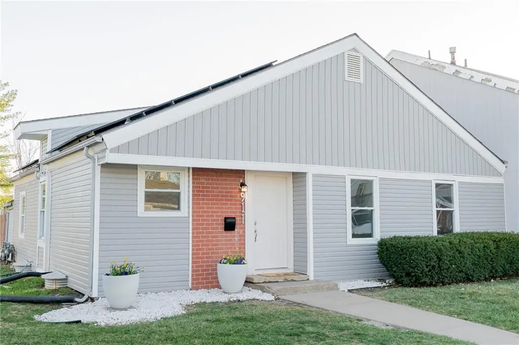 911 SE Hampton Court, Lees Summit, MO 64063 - Image #1