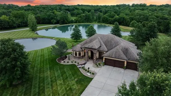 16025 S Knorpp Road, Pleasant Hill, MO 64080