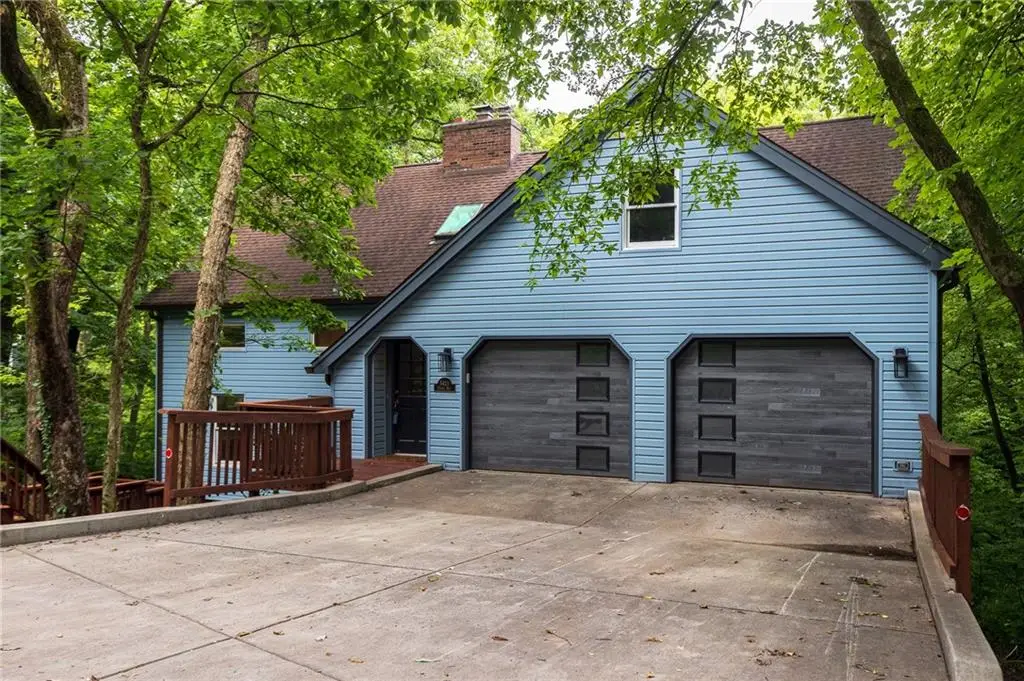 5420 NW Foxhill Road, Parkville, MO 64152 - Image #1