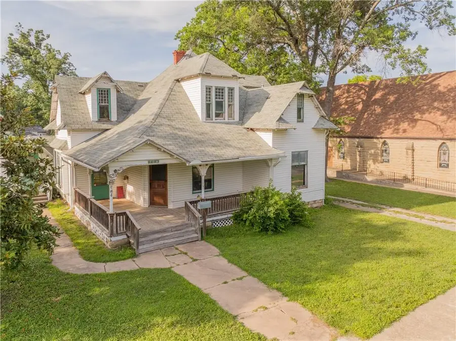 708 Osage Street, Neodesha, KS 66757 - Image #2