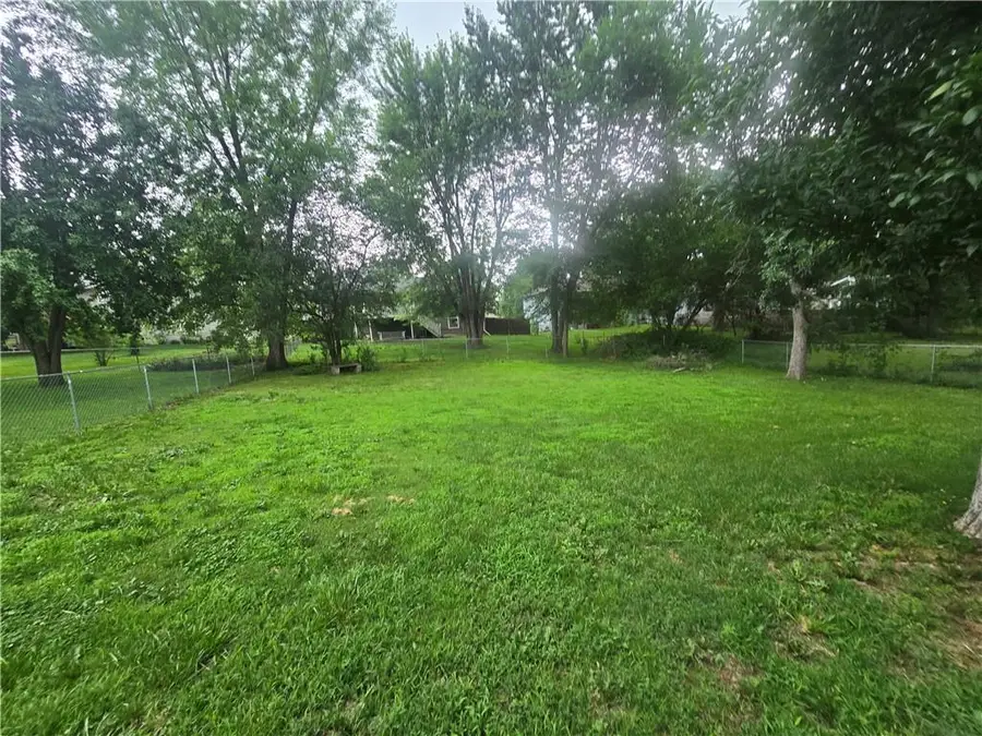 408 Creach Street, Warrensburg, MO 64093 - Image #2