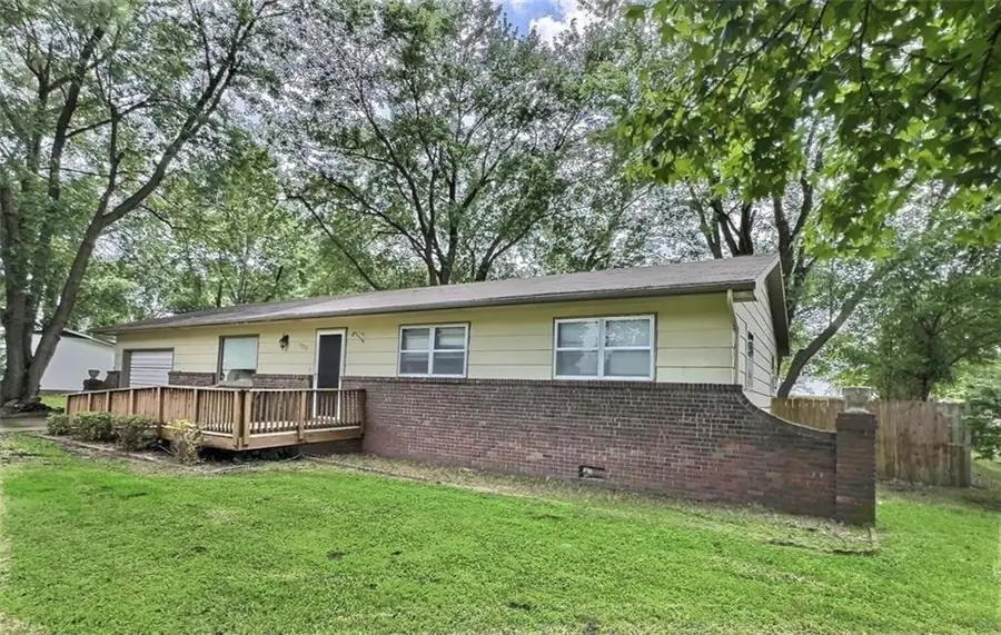 1502 S Vernon Street, El Dorado Springs, MO 64744 - Image #2