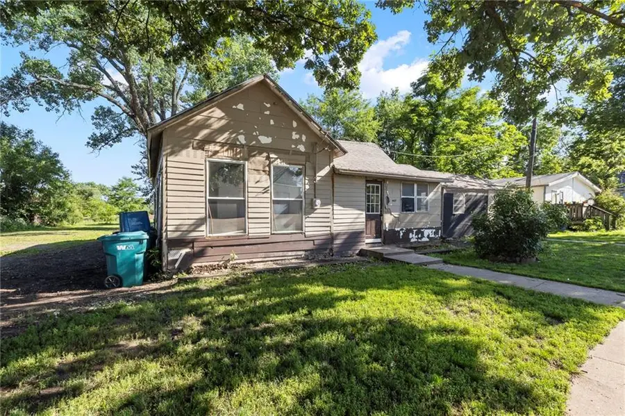 715 Walnut Avenue, Osawatomie, KS 66064 - Image #2