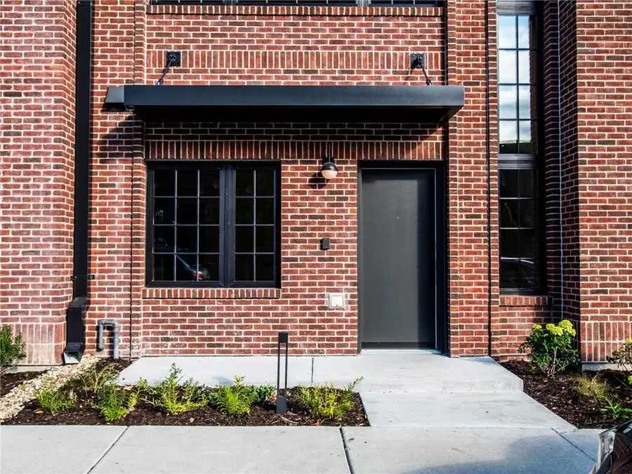 537 E 19th Street, Kansas City, MO 64108 - Image #2