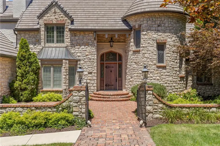 3040 W 118th Terrace, Leawood, KS 66211 - Image #2