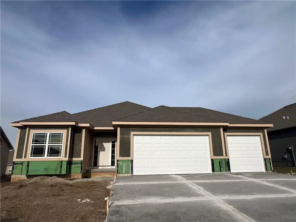 11804 E 231st Street, Peculiar, MO 64078 - Image #1