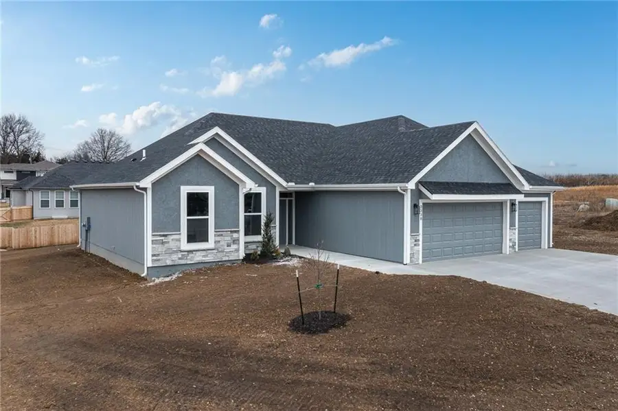 12836 Sewell Avenue, Kansas City, KS 66109 - Image #2