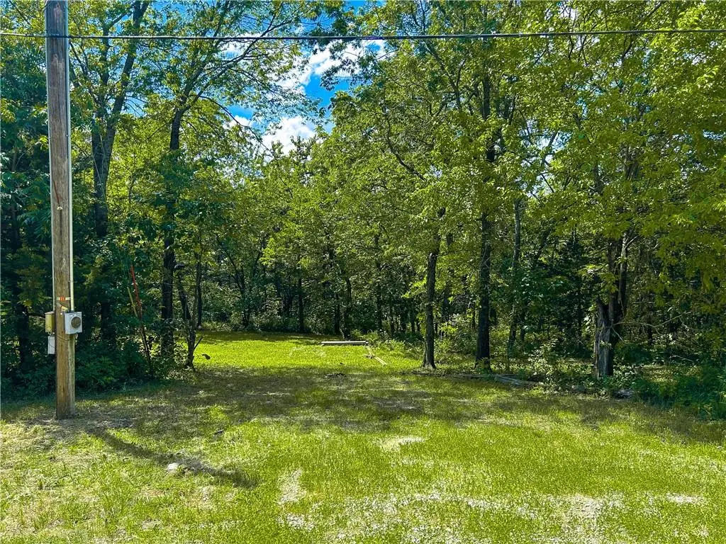33 & 37 W Sugar Lake Cove, Mound City, KS 66056 - Image #1