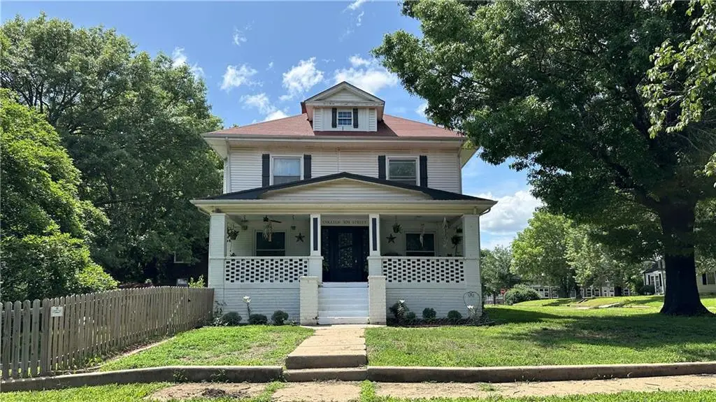 309 College Street, Paola, KS 66071 - Image #1