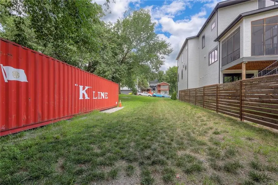 1740 Belleview Avenue, Kansas City, MO 64108 - Image #2