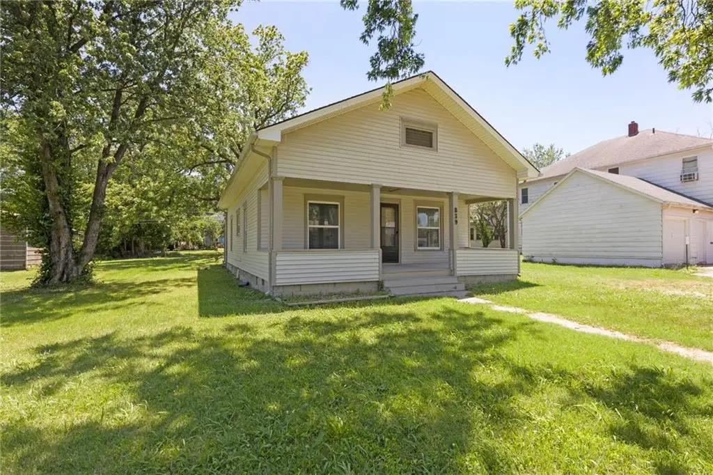 839 S Oak Street, Ottawa, KS 66067 - Image #1
