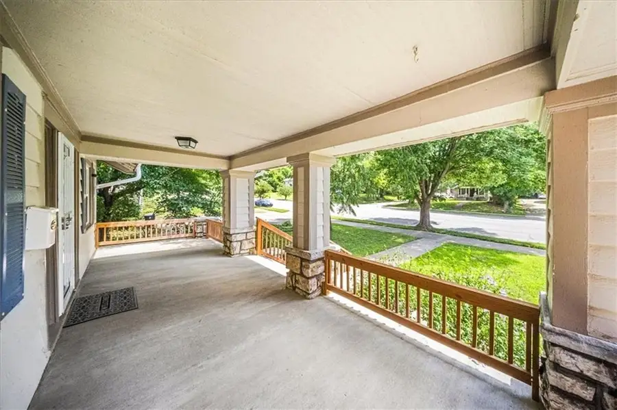 3820 Paseo Boulevard, Kansas City, MO 64109 - Image #2