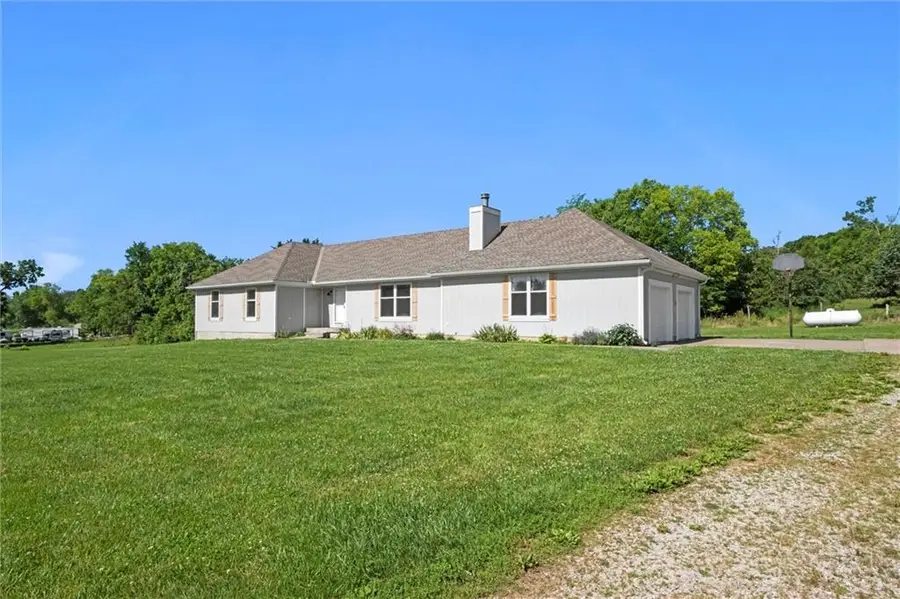 23404 Waverly Road, Spring Hill, KS 66083 - Image #3