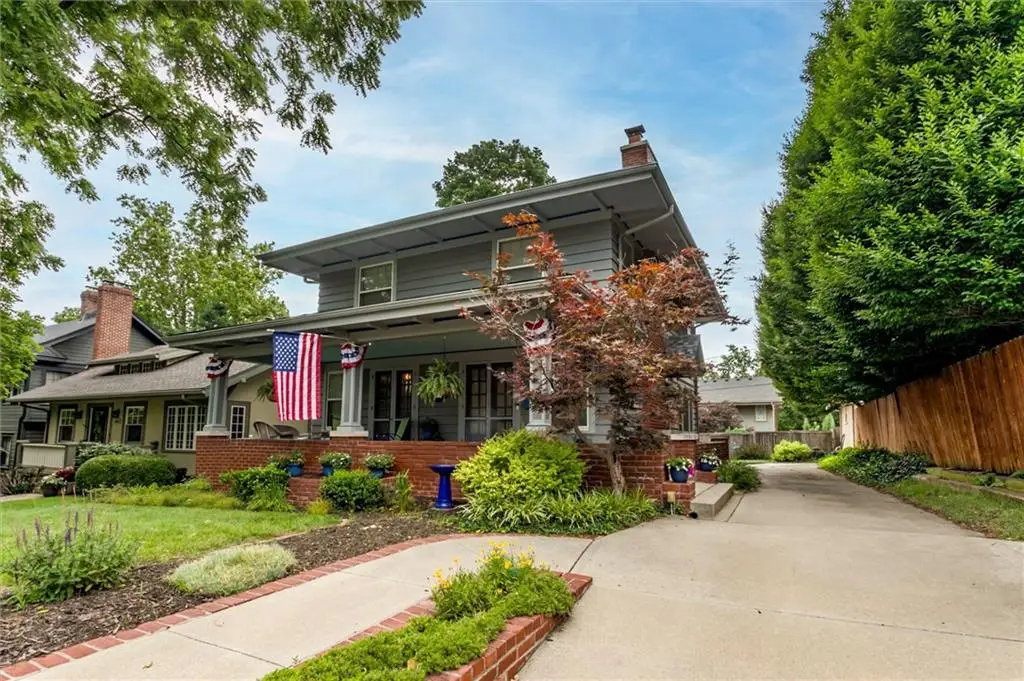 6033 Central Street, Kansas City, MO 64113 - Image #1