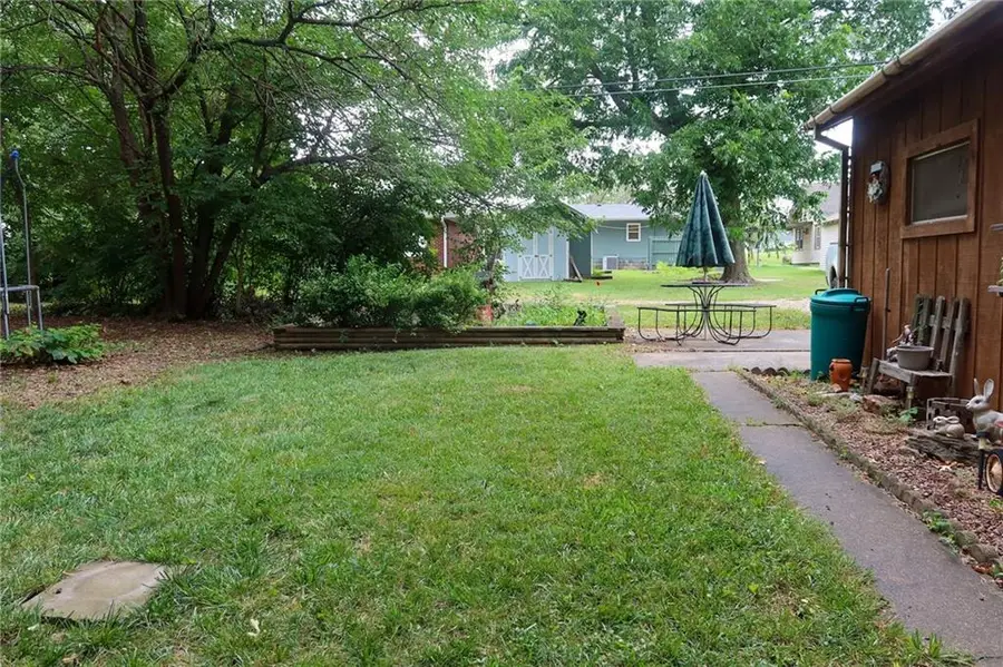 1327 Lawrence Street, Emporia, KS 66801 - Image #3