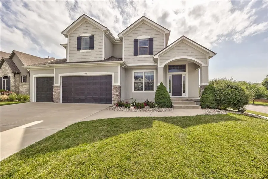 14017 Haskins Street, Overland Park, KS 66221 - Image #3