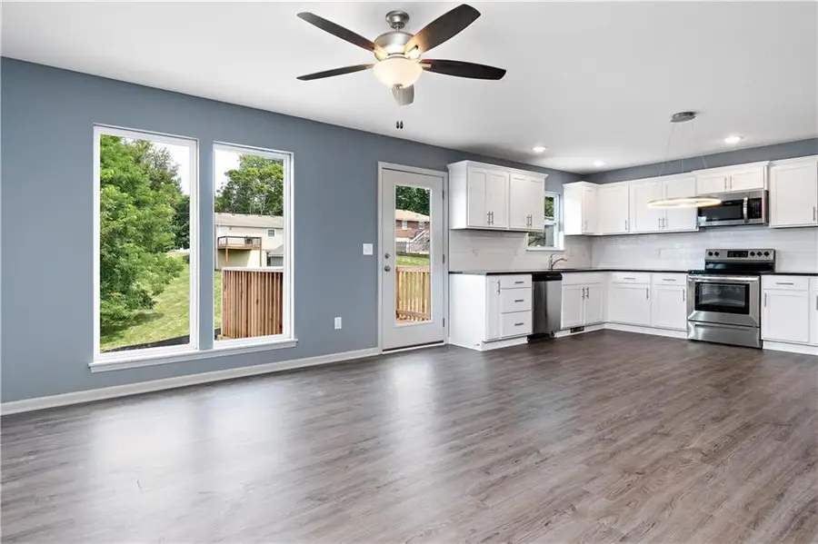 11222 N Oak Trafficway, Kansas City, MO 64155 - Image #3