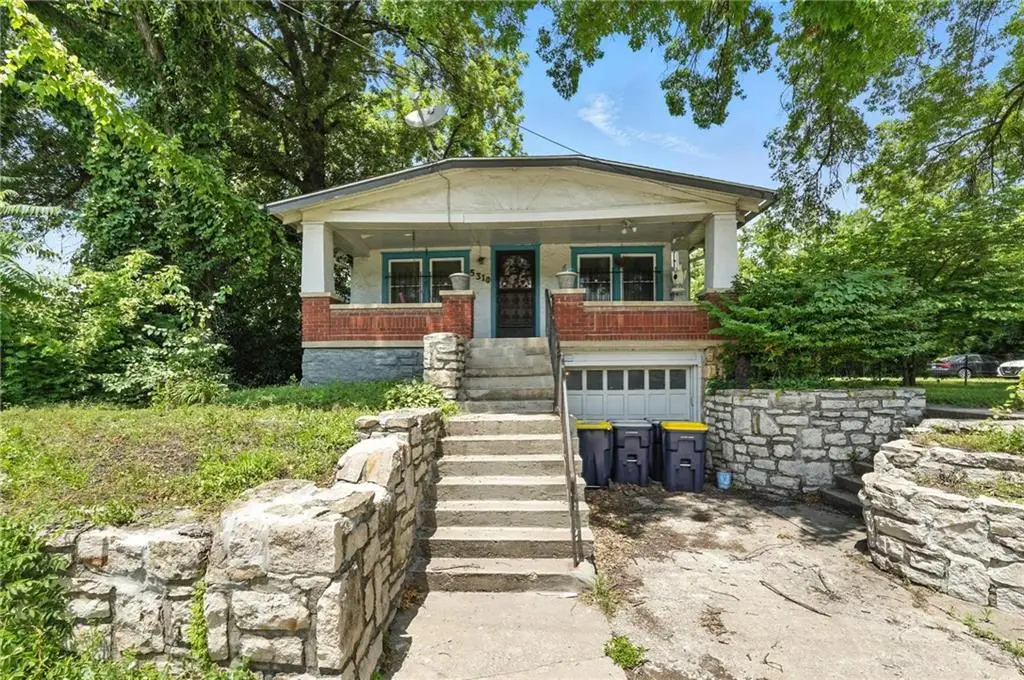 5310 Blue Parkway, Kansas City, MO 64130 - Image #1