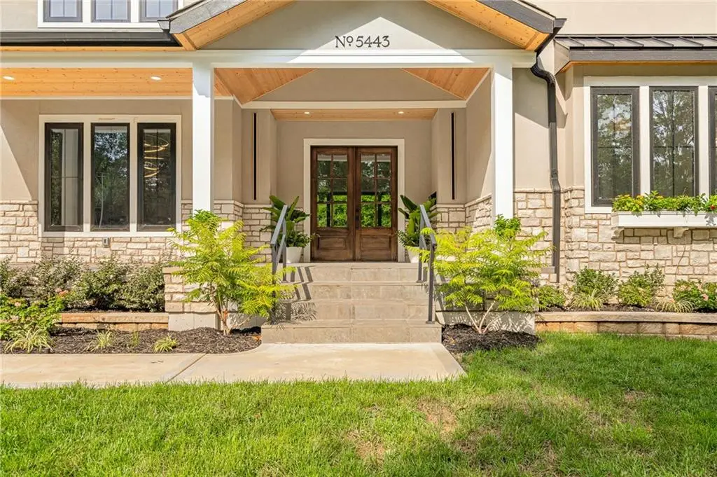 5443 Pawnee Lane, Fairway, KS 66205 - Image #1