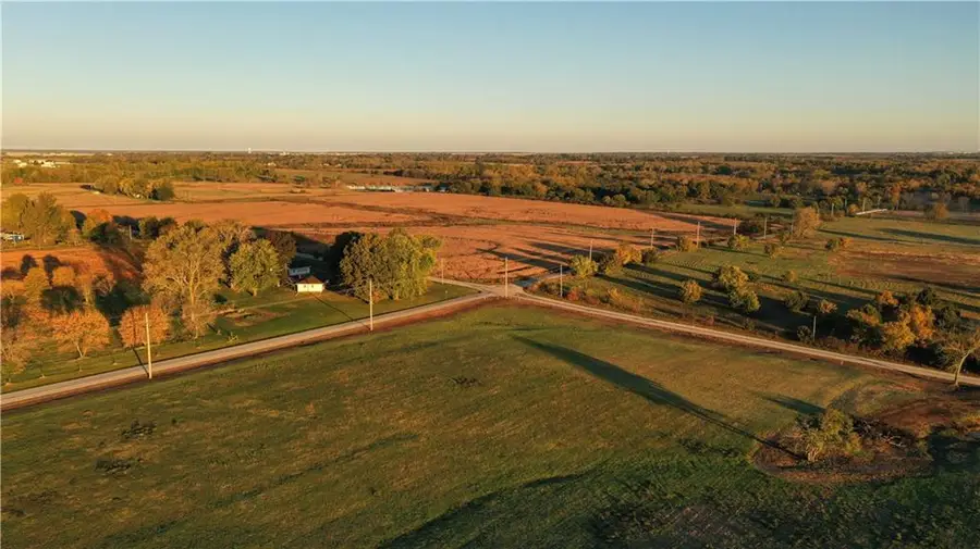 25987 W 215th Street, Spring Hill, KS 66083 - Image #3