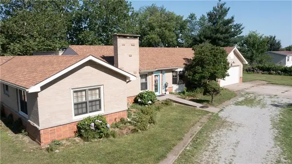 14610 State Route Dd Highway, Savannah, MO 64485