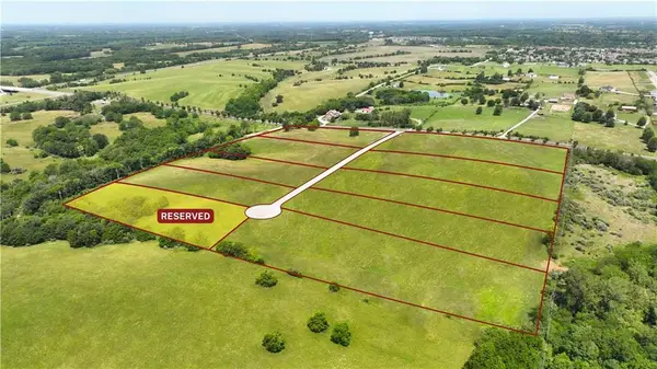 10774 N Ewing Avenue, Kansas City, MO 64156