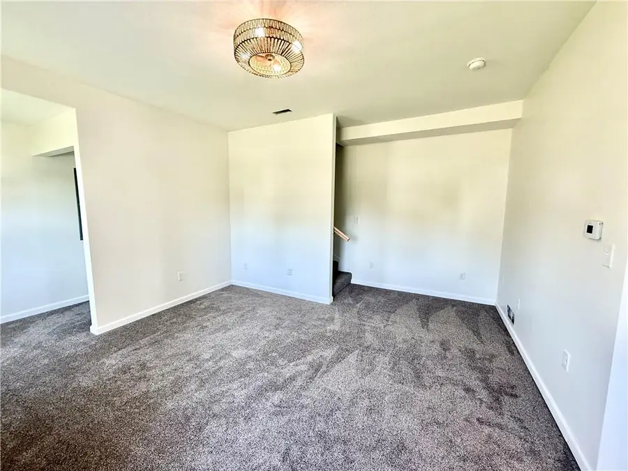 915 E 2nd Street, Maryville, MO 64468 - Image #3