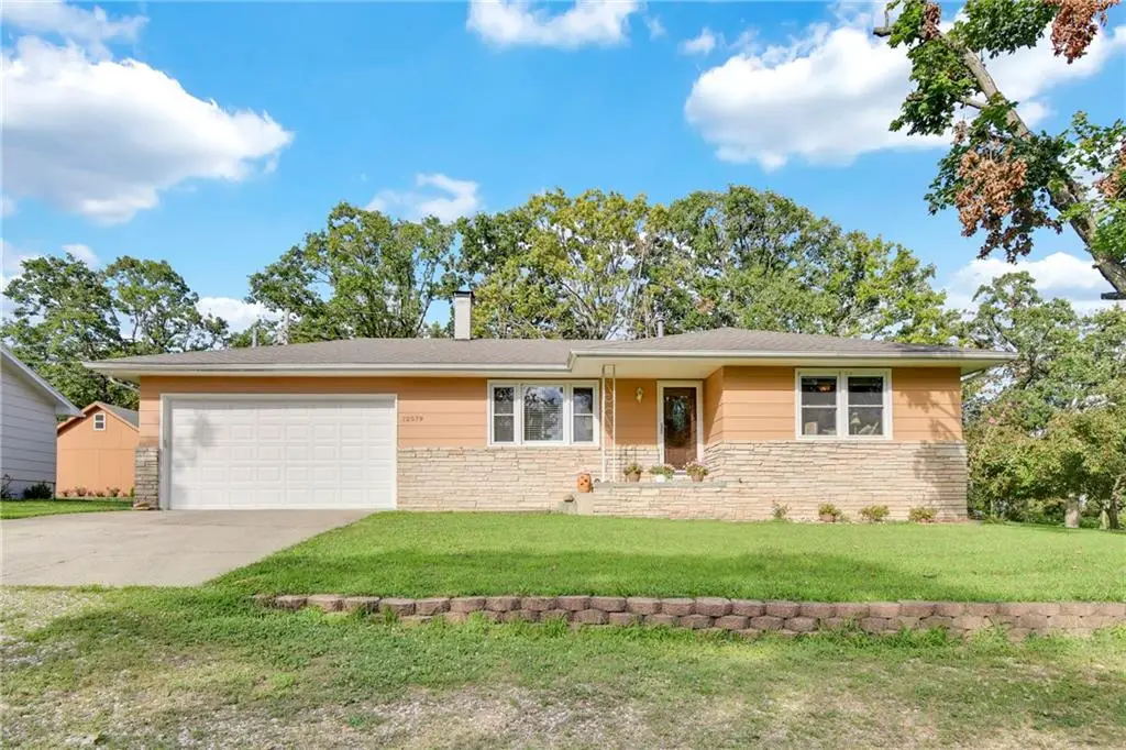 12579 Crestview Drive, Warsaw, MO 65355 - Image #1