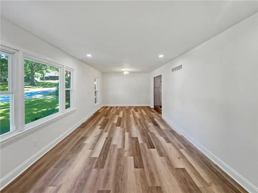 13201 E 53rd Street, Kansas City, MO 64133 - Image #3