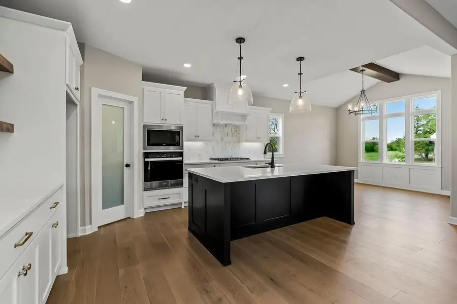 25446 W 91st Terrace, Lenexa, KS 66227 - Image #2