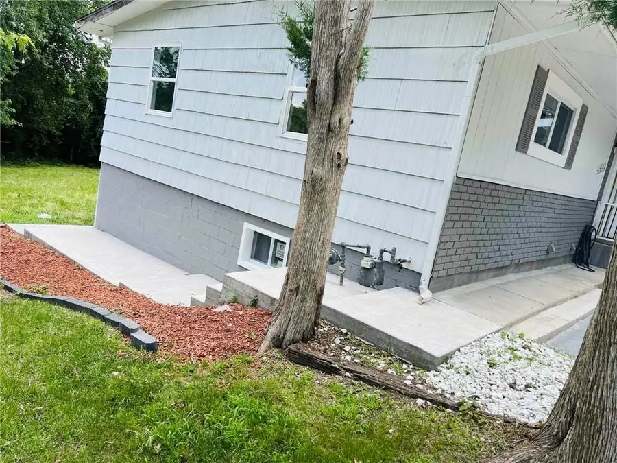 4639 N Holmes Street, Kansas City, MO 64116 - Image #3