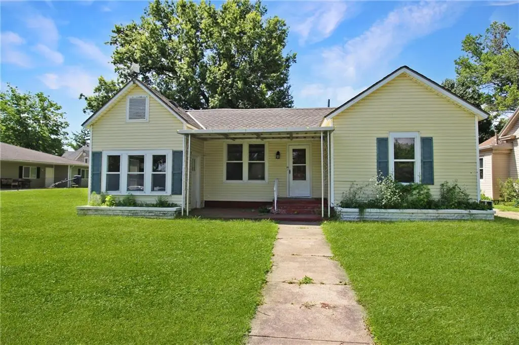 2514 Belmont Avenue, Parsons, KS 67357 - Image #1