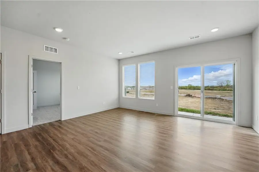 12422 Acacia Drive, Lees Summit, MO 64086 - Image #2