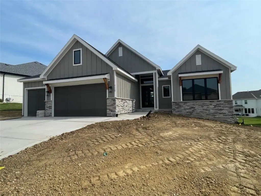9845 Shady Bend Road, Lenexa, KS 66227 - Image #1