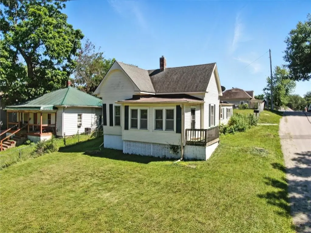 216 Dunbar Avenue, Excelsior Springs, MO 64024 - Image #1