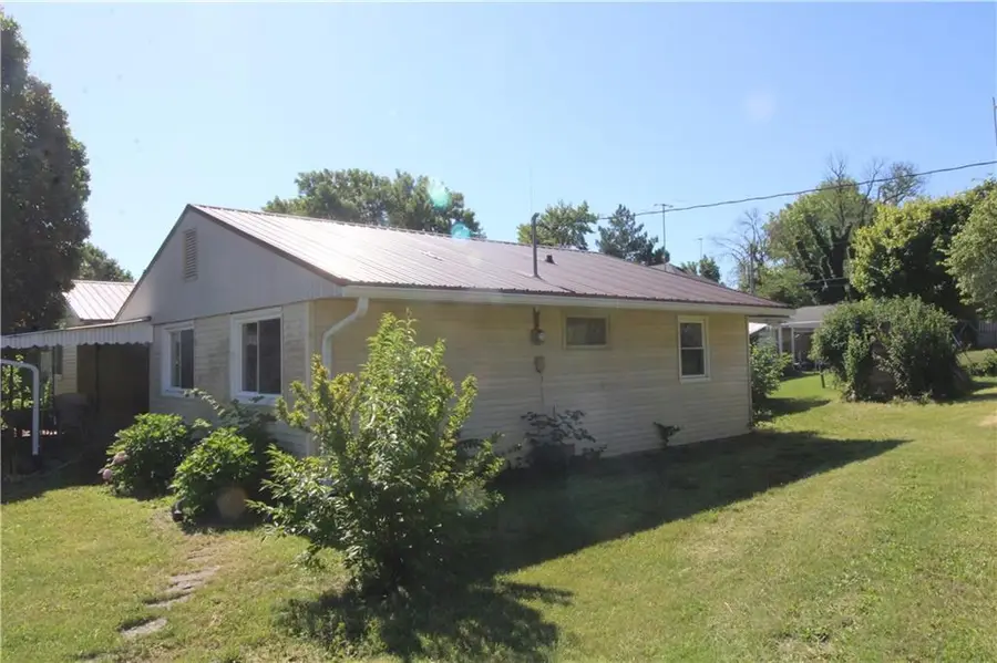 225 E 13th Street, Horton, KS 66439 - Image #2
