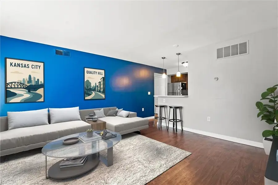 435 W 9th Street #204, Kansas City, MO 64105 - Image #2